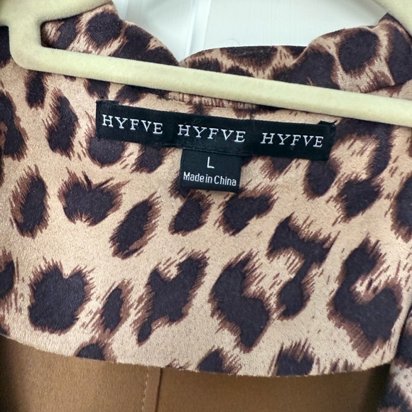 Jacket - Picture 4 of 8